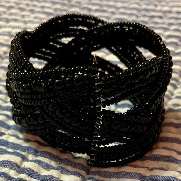 🪐 Elegant Black Beaded Cuff Bracelet 🪐 - Picture 2 of 3